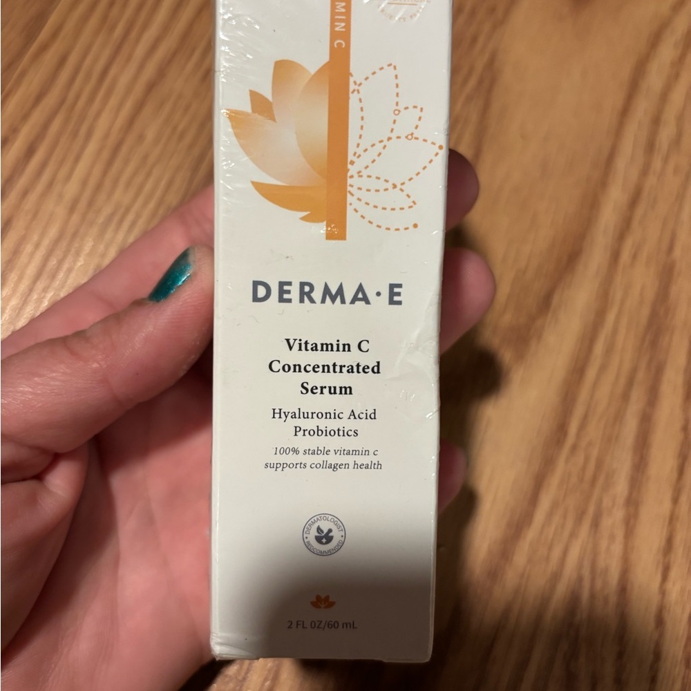 NWB DERMA E Vitamin C Concentrated Serum with Hyaluronic Acid, Vitamin E & Aloe